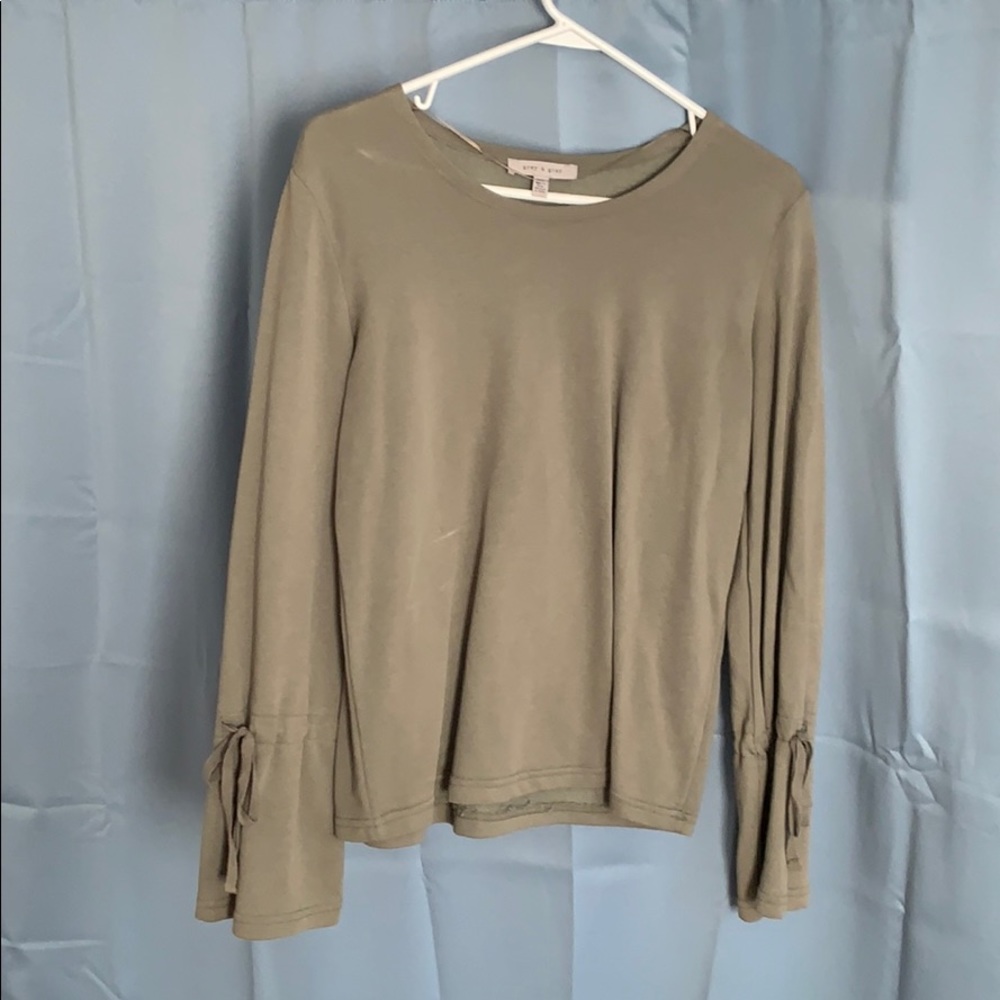 Green blouse
